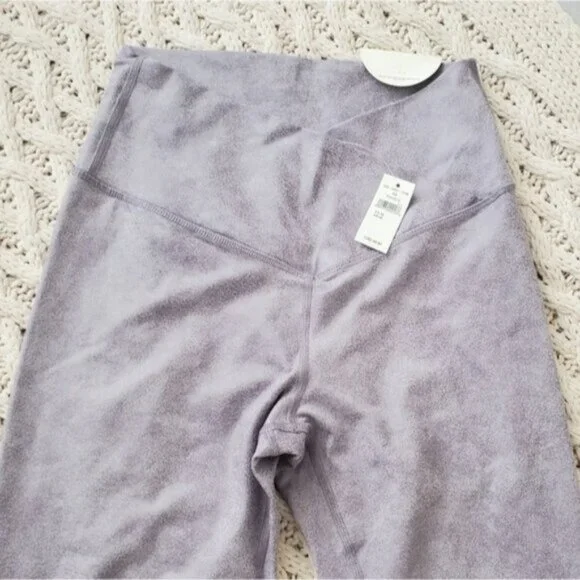 NWT AERIE Coated Faux Leather Light Mauve Limited Edition Leggings- M - Picture 8 of 8